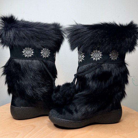 NWOT Oscar Sport real GOAT FUR Apres Ski Black Boots Size 7 US 38 EU - Picture 5 of 9